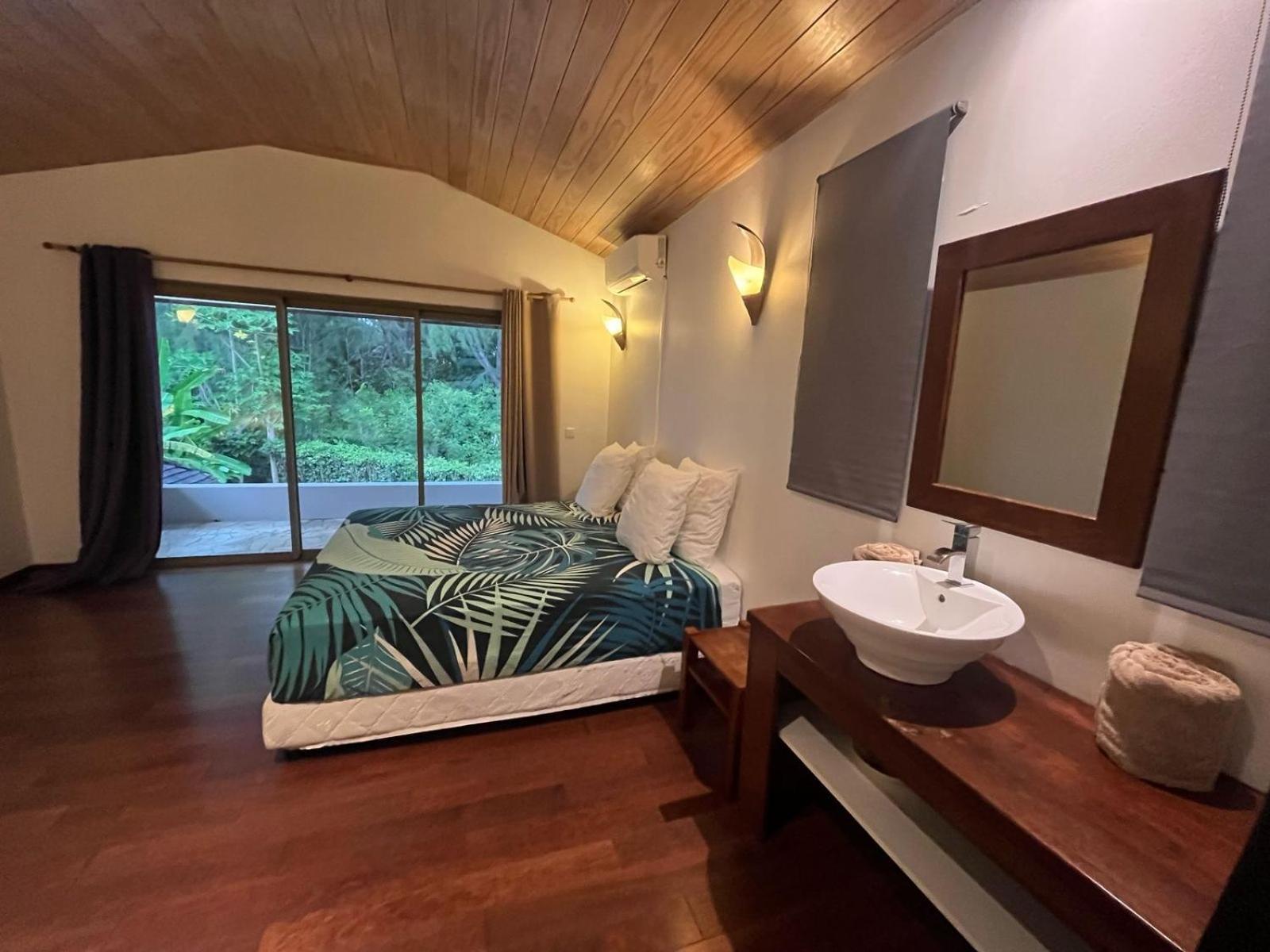 Moorea Temae Villa Walking Dist Beach And Golf Exteriör bild